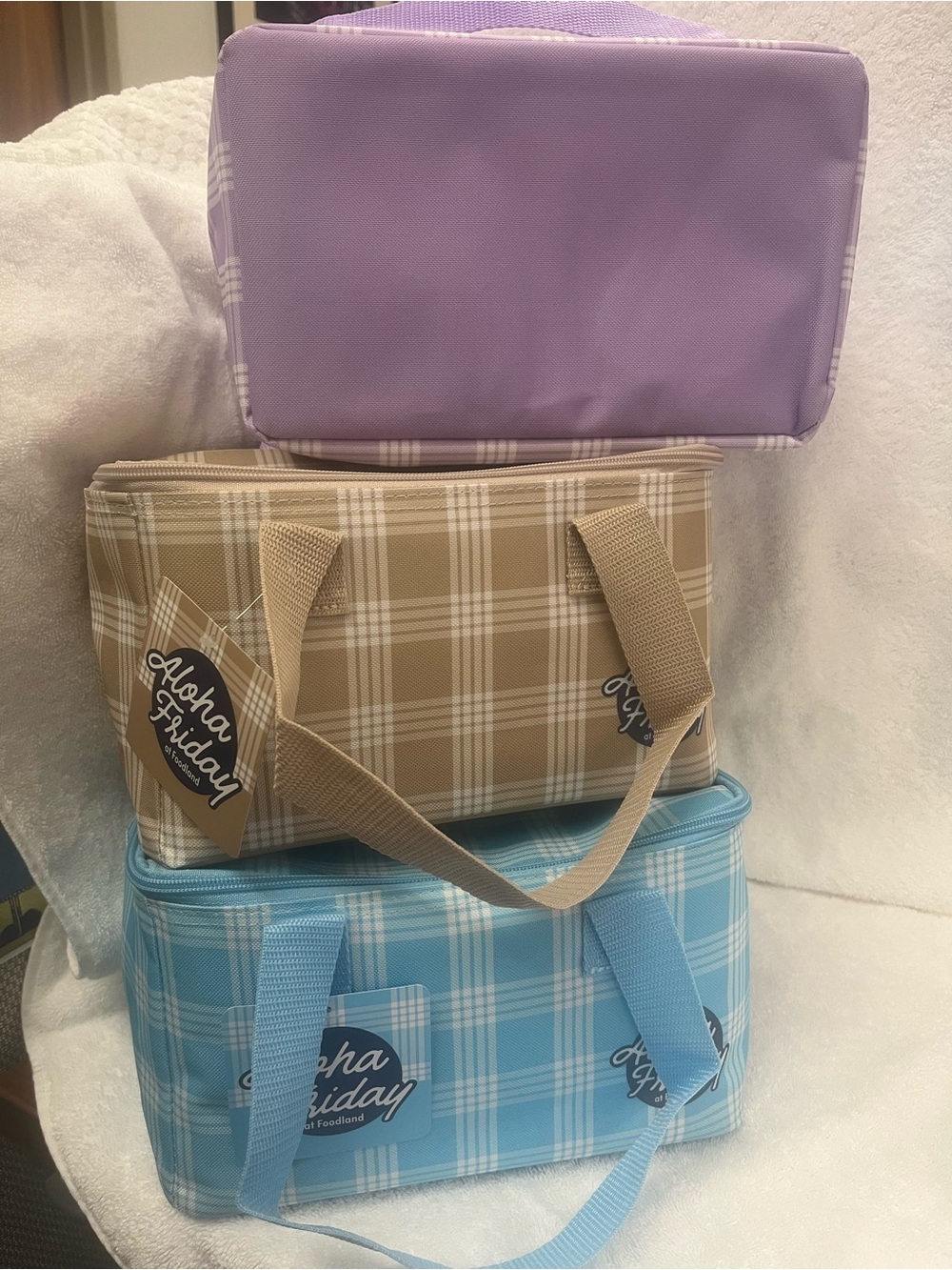 NWT, Hawaii Foodland Palaka cooler lunch bag Set of 3- Light Blue, Tan, Lavender - Picture 6 of 6